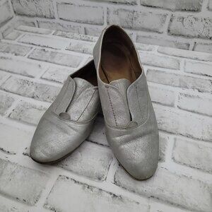 Frye Terri Distressed Metallic Silver Leather Slip On Loafer Flats Size 7